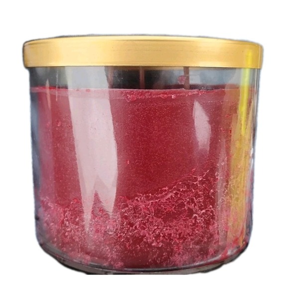 Bath & Body Works Scented Candle Frosted Cranberry White Barn 3 Wick 14.5 oz HTF - Picture 6 of 8